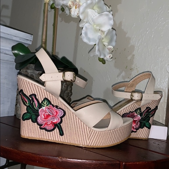 Mexican Cream Leather Wedge Sandals Handmade👠🌺 - Picture 2 of 8